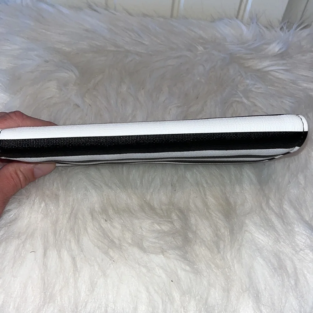 Black white striped Kut from the Kloth tri fold snap wallet like new